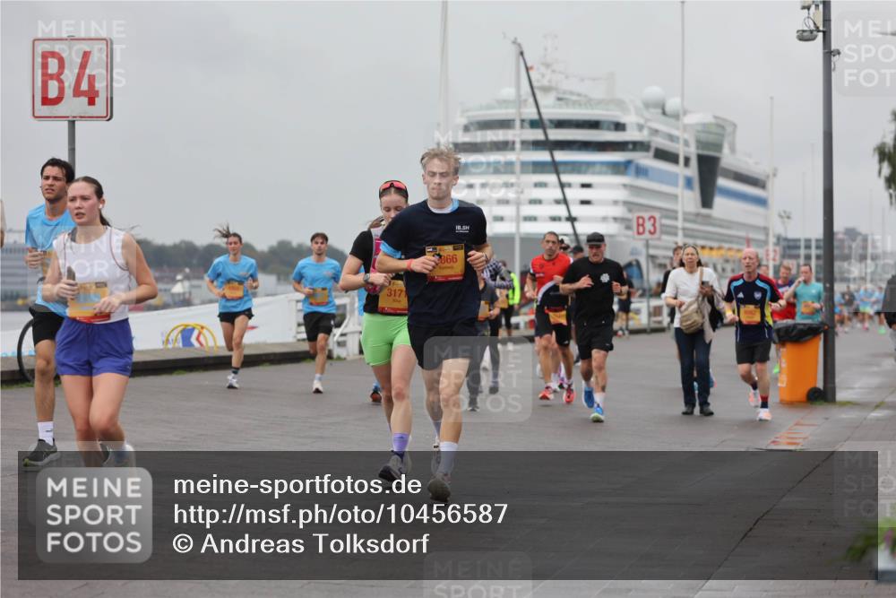 13.09.2026 - Kiel Lauf Andreas Tolksdorf http://msf.ph/oto/10456587 13.09.2026 11:57:24 Kiellinie 4, 3171, 866, 3 meine-sportfotos.de