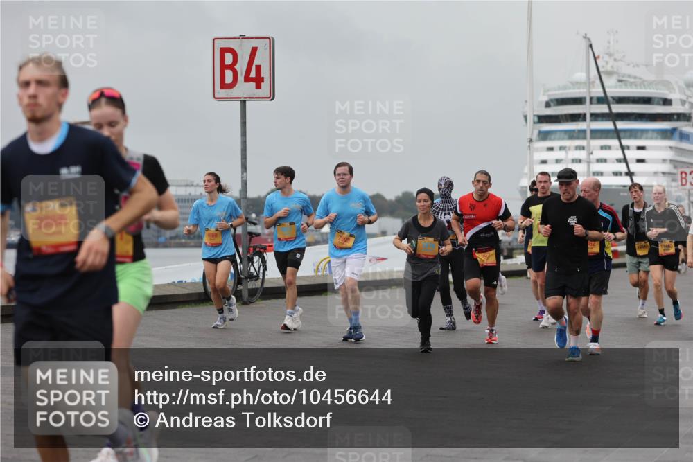 13.09.2026 - Kiel Lauf Andreas Tolksdorf http://msf.ph/oto/10456644 13.09.2026 11:57:27 Kiellinie 2866, 4860, 4, 162, 3 meine-sportfotos.de