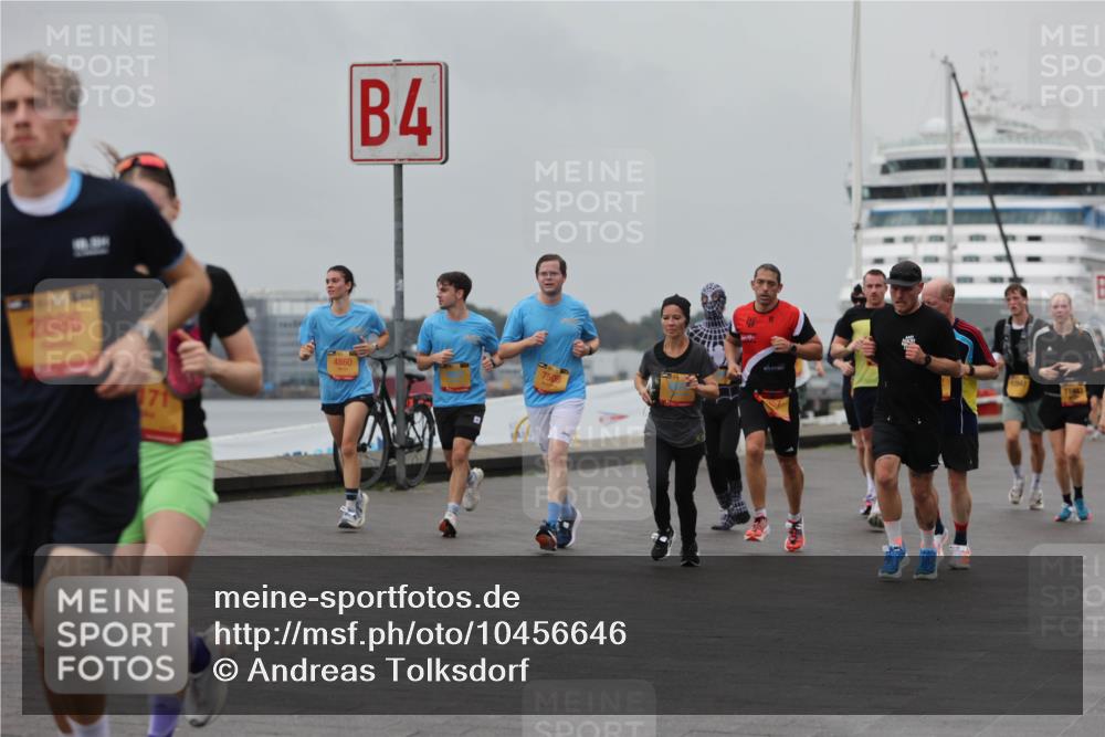 13.09.2026 - Kiel Lauf Andreas Tolksdorf http://msf.ph/oto/10456646 13.09.2026 11:57:27 Kiellinie 2866, 4, 7508, 4860, 12942 meine-sportfotos.de