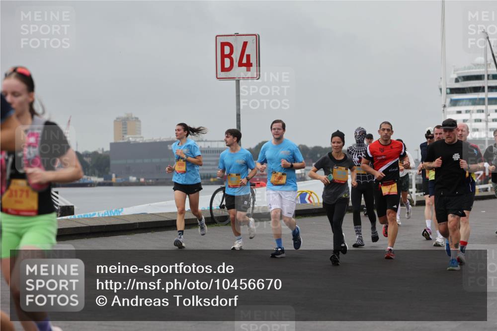 13.09.2026 - Kiel Lauf Andreas Tolksdorf http://msf.ph/oto/10456670 13.09.2026 11:57:28 Kiellinie 3171, 4860, 4, 7508 meine-sportfotos.de