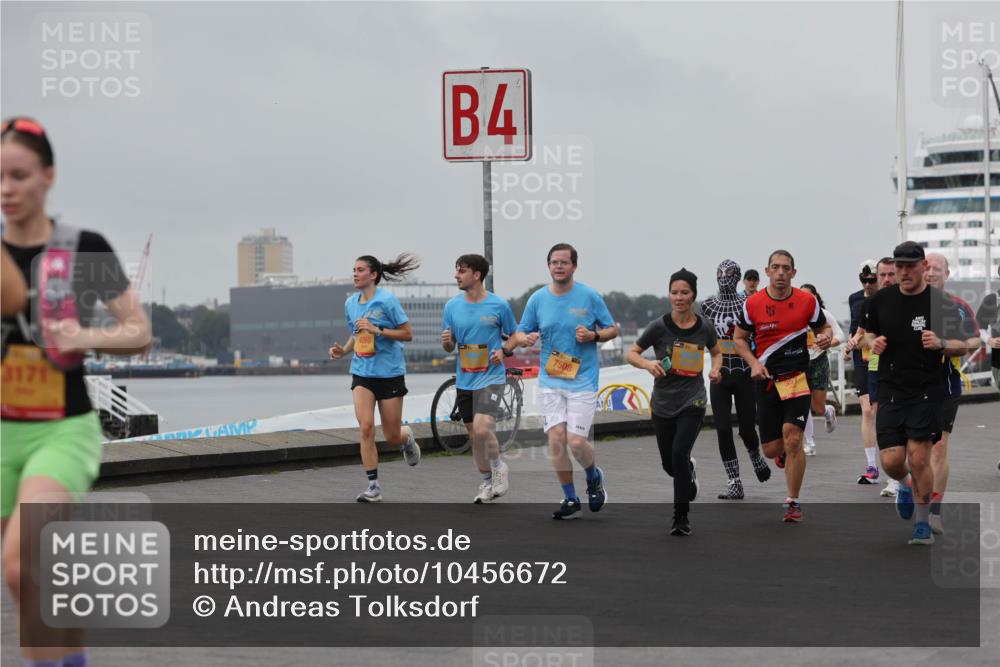 13.09.2026 - Kiel Lauf Andreas Tolksdorf http://msf.ph/oto/10456672 13.09.2026 11:57:28 Kiellinie 3171, 4860, 4, 7508 meine-sportfotos.de