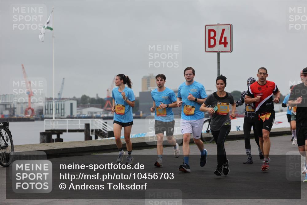 13.09.2026 - Kiel Lauf Andreas Tolksdorf http://msf.ph/oto/10456703 13.09.2026 11:57:29 Kiellinie 4860, 7508, 4, 62 meine-sportfotos.de