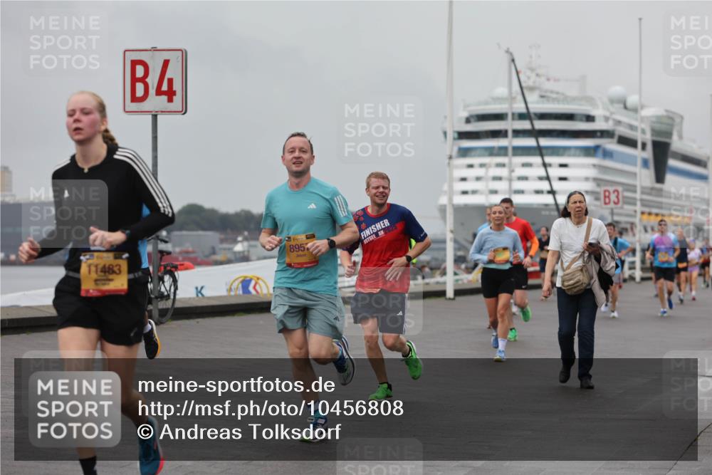 13.09.2026 - Kiel Lauf Andreas Tolksdorf http://msf.ph/oto/10456808 13.09.2026 11:57:34 Kiellinie 4, 11483, 38, 8957, 2025, 3 meine-sportfotos.de