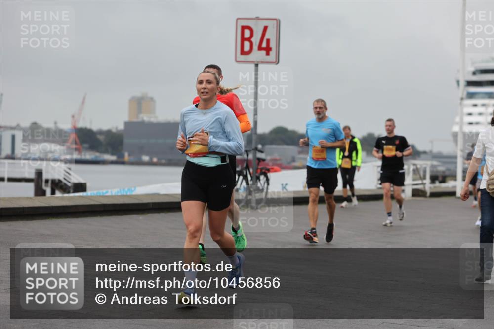 13.09.2026 - Kiel Lauf Andreas Tolksdorf http://msf.ph/oto/10456856 13.09.2026 11:57:39 Kiellinie 4 meine-sportfotos.de