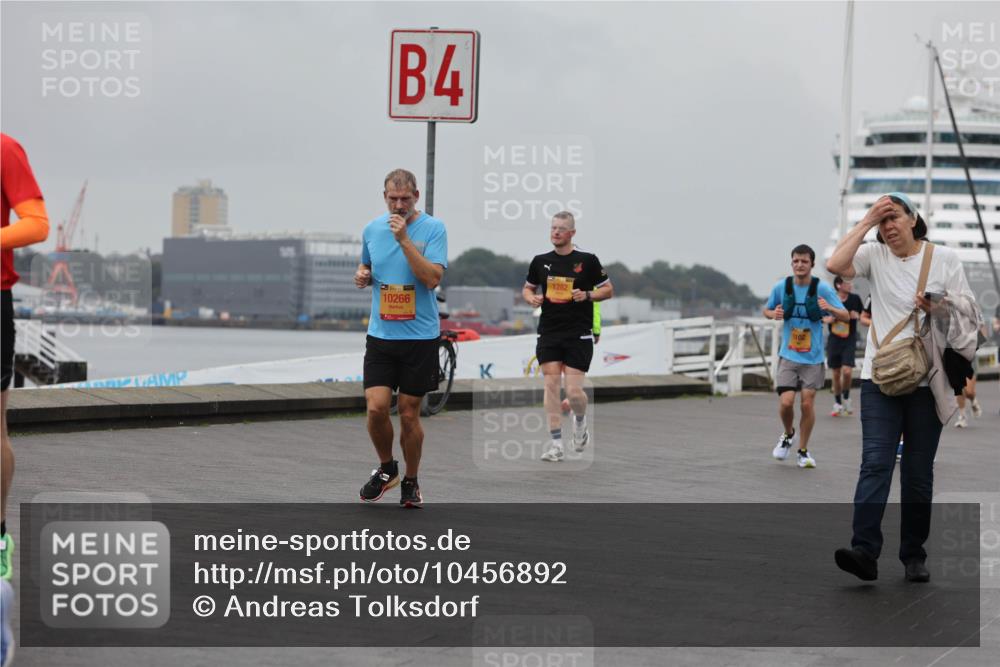 13.09.2026 - Kiel Lauf Andreas Tolksdorf http://msf.ph/oto/10456892 13.09.2026 11:57:41 Kiellinie 4, 10266, 1282, 102 meine-sportfotos.de