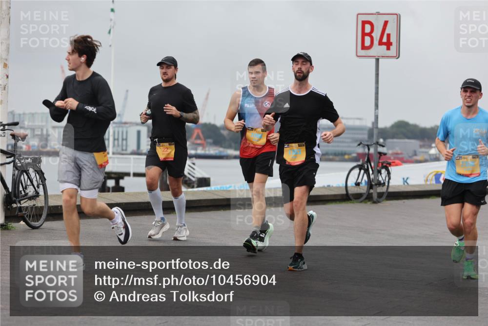 13.09.2026 - Kiel Lauf Andreas Tolksdorf http://msf.ph/oto/10456904 13.09.2026 11:58:00 Kiellinie 4, 38 meine-sportfotos.de