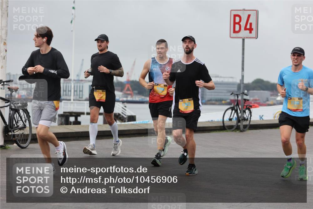 13.09.2026 - Kiel Lauf Andreas Tolksdorf http://msf.ph/oto/10456906 13.09.2026 11:58:00 Kiellinie 2, 4 meine-sportfotos.de