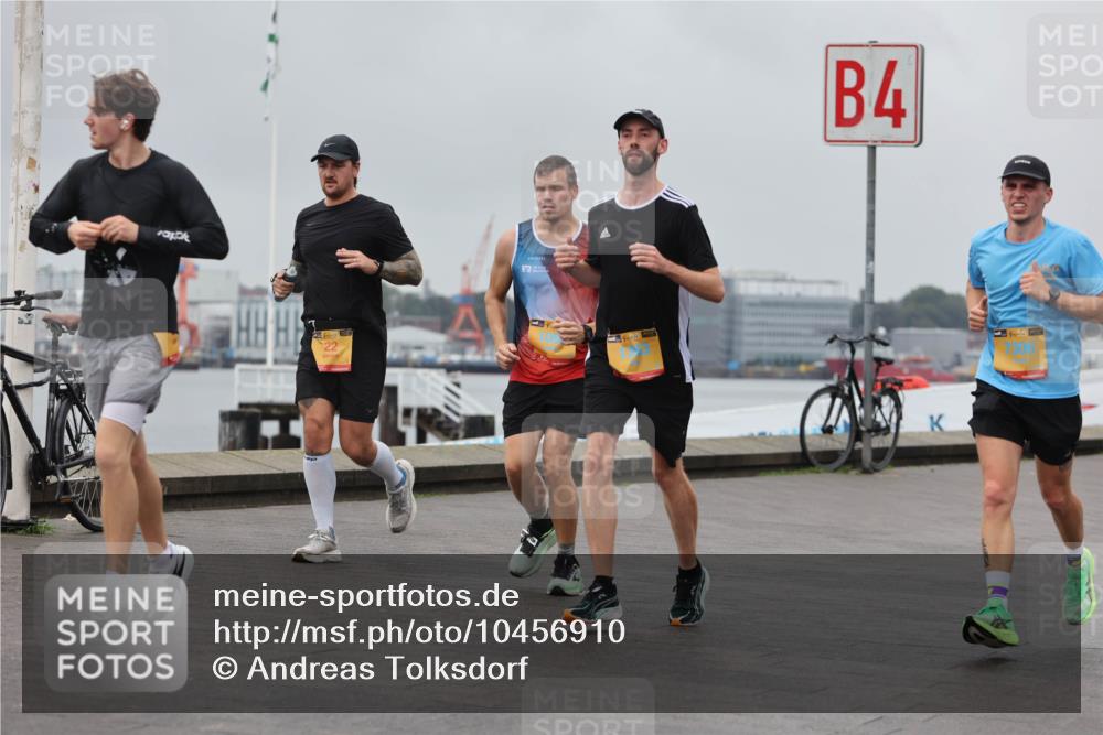 13.09.2026 - Kiel Lauf Andreas Tolksdorf http://msf.ph/oto/10456910 13.09.2026 11:58:00 Kiellinie 4, 39 meine-sportfotos.de