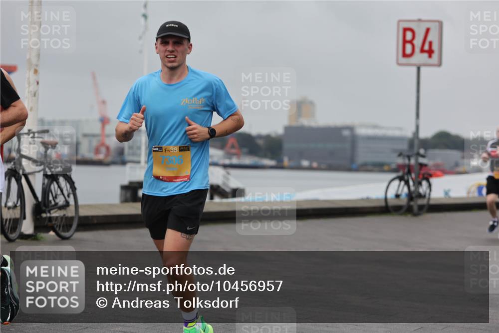 13.09.2026 - Kiel Lauf Andreas Tolksdorf http://msf.ph/oto/10456957 13.09.2026 11:58:02 Kiellinie 38, 7306, 4 meine-sportfotos.de
