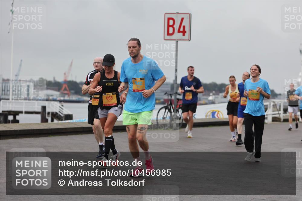 13.09.2026 - Kiel Lauf Andreas Tolksdorf http://msf.ph/oto/10456985 13.09.2026 11:58:05 Kiellinie 1060, 39, 855, 4, 3638 meine-sportfotos.de