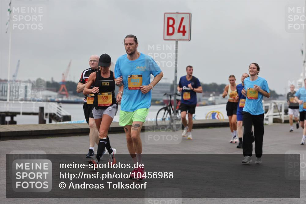 13.09.2026 - Kiel Lauf Andreas Tolksdorf http://msf.ph/oto/10456988 13.09.2026 11:58:05 Kiellinie 1394, 8842, 106, 39, 855, 4, 3638 meine-sportfotos.de