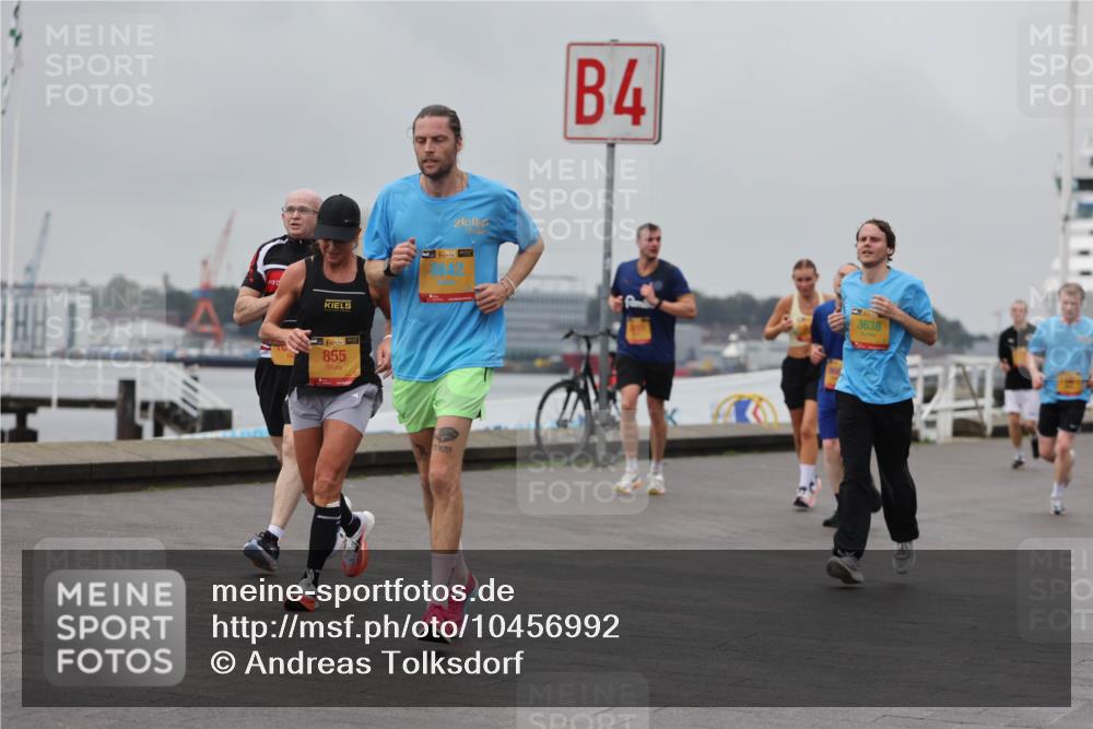 13.09.2026 - Kiel Lauf Andreas Tolksdorf http://msf.ph/oto/10456992 13.09.2026 11:58:05 Kiellinie 98, 855, 38, 4, 3638 meine-sportfotos.de