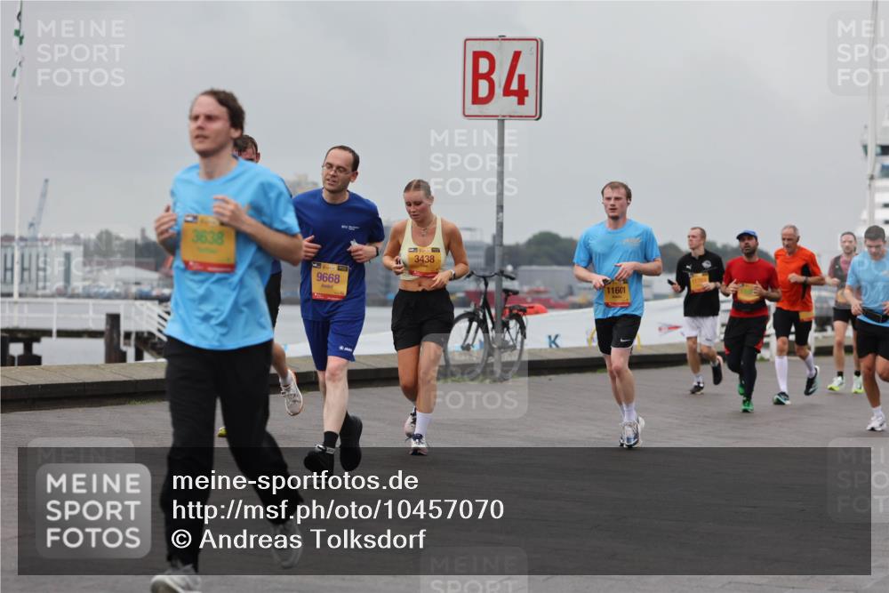 13.09.2026 - Kiel Lauf Andreas Tolksdorf http://msf.ph/oto/10457070 13.09.2026 11:58:08 Kiellinie 3638, 9668, 11, 38, 3438, 4, 11601 meine-sportfotos.de