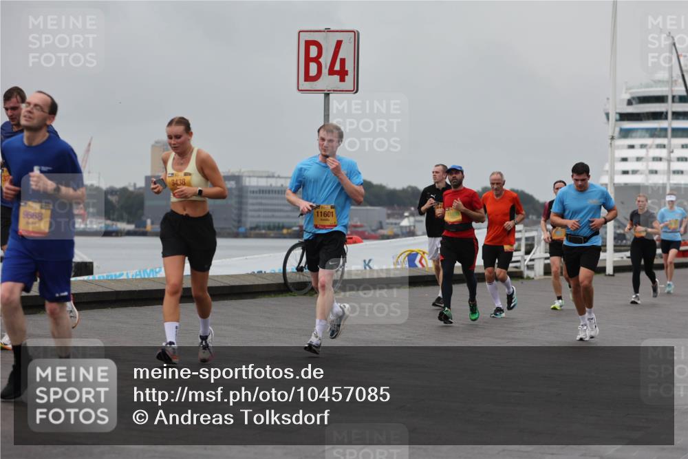 13.09.2026 - Kiel Lauf Andreas Tolksdorf http://msf.ph/oto/10457085 13.09.2026 11:58:08 Kiellinie 9668, 3438, 4, 11601 meine-sportfotos.de