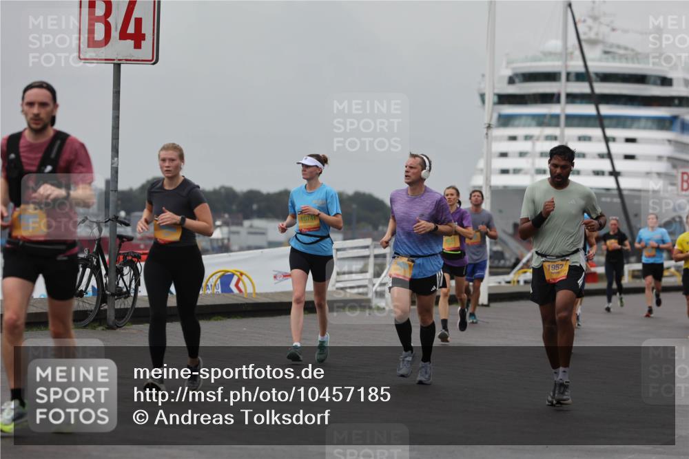 13.09.2026 - Kiel Lauf Andreas Tolksdorf http://msf.ph/oto/10457185 13.09.2026 11:58:14 Kiellinie 4, 1957 meine-sportfotos.de