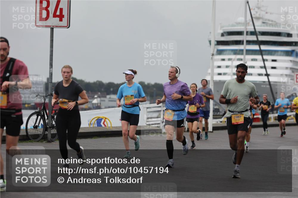 13.09.2026 - Kiel Lauf Andreas Tolksdorf http://msf.ph/oto/10457194 13.09.2026 11:58:14 Kiellinie 4, 1074, 1957 meine-sportfotos.de