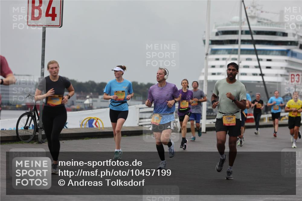 13.09.2026 - Kiel Lauf Andreas Tolksdorf http://msf.ph/oto/10457199 13.09.2026 11:58:14 Kiellinie 4, 10747, 1957, 3 meine-sportfotos.de