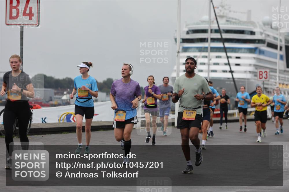13.09.2026 - Kiel Lauf Andreas Tolksdorf http://msf.ph/oto/10457201 13.09.2026 11:58:15 Kiellinie 4, 10747, 1957, 3 meine-sportfotos.de