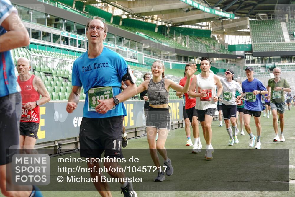 13.09.2026 - 21. swb-Marathon Bremen Michael Burmester http://msf.ph/oto/10457217 13.09.2026 12:53:49 Laufen im Stadion 102, 107, 145, 161, 189, 313, 376, 385, 461, 472, 481, 541, 560, 615, 616, 666, 675, 683, 696, 740, 755, 792, 816, 827, 982, 985, 987, 1033, 1056, 1076, 1207, 1252, 1297, 1419, 1433, 1445, 1468, 1528, 1542, 1551, 1631, 1646, 1658, 1664, 1704, 1707, 1814, 2007, 2043, 2055, 2203, 2280, 2350, 2362, 2401, 2422, 2454, 2480, 2499, 2623, 2701, 2767, 2801, 2820, 2824, 2858, 2882, 2913, 2962, 2971, 2997, 3012, 3054, 3149, 3206, 3236, 3336, 3357, 3362, 3413, 3448, 4605 meine-sportfotos.de