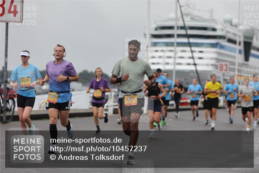 13.09.2026 - Kiel Lauf Andreas Tolksdorf http://msf.ph/oto/10457237 13.09.2026 11:58:16 Kiellinie 34, 10747, 1957, 83 meine-sportfotos.de