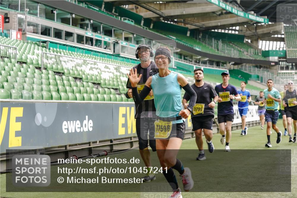 13.09.2026 - 21. swb-Marathon Bremen Michael Burmester http://msf.ph/oto/10457241 13.09.2026 10:33:29 Laufen im Stadion 10018, 10067, 10078, 10166, 10177, 10184, 10203, 10211, 10226, 10236, 10240, 10243, 10246, 10249, 10254, 10256, 10297, 10300, 10322, 10355, 10365, 10372, 10374, 10379, 10383, 10394, 10408, 10410, 10415, 10423, 10428, 10460, 10486, 10494, 10517, 10518, 10530, 10550, 10565, 10578, 10604, 10646, 10668, 10670, 10673, 10675, 10687, 10690, 10691, 10699, 10700, 10707, 10721, 10728, 10745, 10749, 10750, 10771, 10772, 10787, 10788, 10794, 10809, 10857, 11126 meine-sportfotos.de