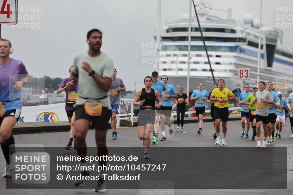 13.09.2026 - Kiel Lauf Andreas Tolksdorf http://msf.ph/oto/10457247 13.09.2026 11:58:17 Kiellinie 3 meine-sportfotos.de