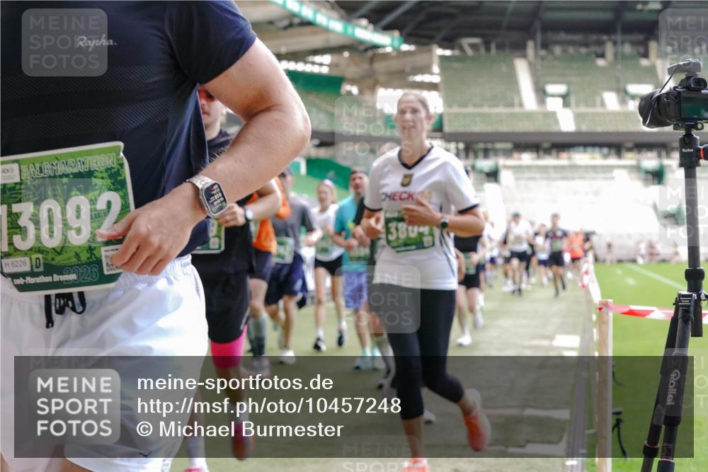 13.09.2026 - 21. swb-Marathon Bremen Michael Burmester http://msf.ph/oto/10457248 13.09.2026 13:11:29 Laufen im Stadion 265, 373, 581, 703, 843, 984, 1113, 1226, 1435, 1738, 1849, 1851, 1855, 1867, 1894, 1936, 1952, 1967, 2202, 2248, 2268, 2281, 2284, 2299, 2330, 2333, 2336, 2339, 2342, 2353, 2375, 2377, 2398, 2426, 2432, 2443, 2530, 2531, 2553, 2589, 2654, 2659, 2669, 2673, 2682, 2784, 2804, 2819, 2822, 2836, 2850, 2907, 2932, 2976, 3026, 3027, 3079, 3082, 3089, 3122, 3143, 3159, 3174, 3207, 3208, 3308, 3328, 3349, 3352, 3370, 3409, 3410, 3470, 3549, 551 meine-sportfotos.de