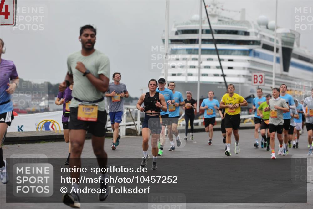 13.09.2026 - Kiel Lauf Andreas Tolksdorf http://msf.ph/oto/10457252 13.09.2026 11:58:17 Kiellinie 1957, 3 meine-sportfotos.de