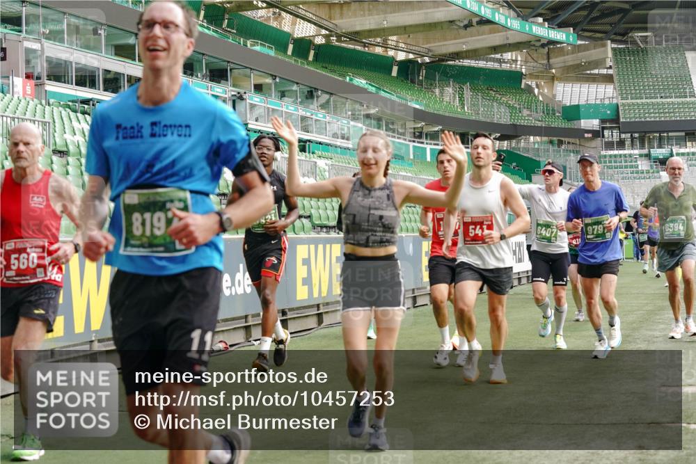 13.09.2026 - 21. swb-Marathon Bremen Michael Burmester http://msf.ph/oto/10457253 13.09.2026 12:53:49 Laufen im Stadion 102, 107, 145, 161, 189, 313, 376, 385, 461, 472, 481, 541, 560, 615, 616, 666, 675, 683, 696, 740, 755, 792, 816, 827, 982, 985, 987, 1033, 1056, 1076, 1207, 1252, 1297, 1419, 1433, 1445, 1468, 1528, 1542, 1551, 1631, 1646, 1658, 1664, 1704, 1707, 1814, 2007, 2043, 2055, 2203, 2280, 2350, 2362, 2401, 2422, 2454, 2480, 2499, 2623, 2701, 2767, 2801, 2820, 2824, 2858, 2882, 2913, 2962, 2971, 2997, 3012, 3054, 3149, 3206, 3236, 3336, 3357, 3362, 3413, 3448, 4605 meine-sportfotos.de