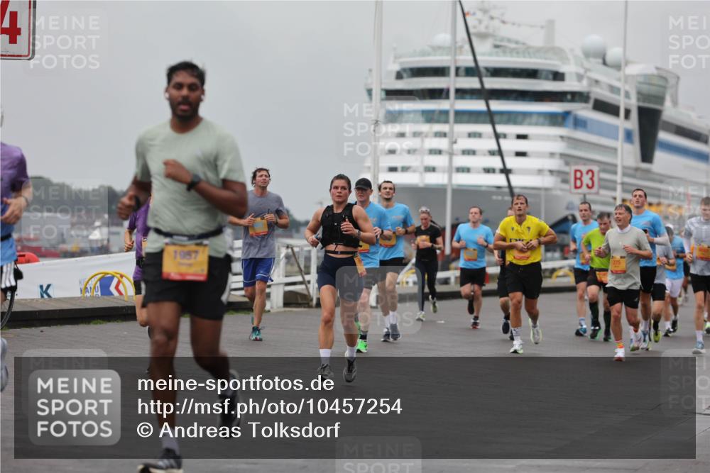 13.09.2026 - Kiel Lauf Andreas Tolksdorf http://msf.ph/oto/10457254 13.09.2026 11:58:17 Kiellinie 1957, 3 meine-sportfotos.de