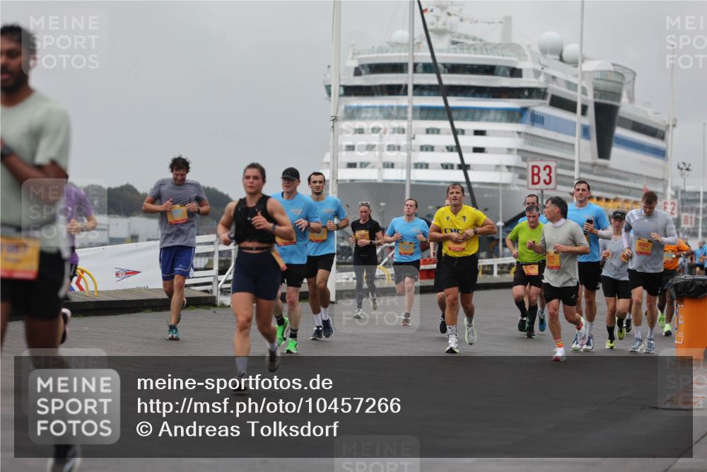 13.09.2026 - Kiel Lauf Andreas Tolksdorf http://msf.ph/oto/10457266 13.09.2026 11:58:18 Kiellinie 7951, 3, 275, 9597, 2 meine-sportfotos.de