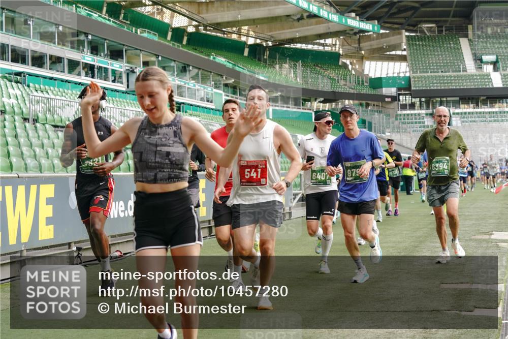 13.09.2026 - 21. swb-Marathon Bremen Michael Burmester http://msf.ph/oto/10457280 13.09.2026 12:53:50 Laufen im Stadion 102, 145, 161, 189, 313, 376, 385, 461, 472, 481, 541, 560, 615, 616, 666, 675, 683, 696, 740, 755, 792, 816, 827, 982, 985, 987, 1033, 1053, 1056, 1076, 1207, 1252, 1297, 1419, 1433, 1445, 1468, 1528, 1542, 1551, 1631, 1646, 1658, 1664, 1704, 1707, 1814, 2007, 2043, 2055, 2203, 2280, 2350, 2362, 2401, 2422, 2454, 2480, 2499, 2623, 2701, 2767, 2801, 2820, 2824, 2858, 2882, 2913, 2962, 2971, 2997, 3012, 3054, 3149, 3206, 3236, 3357, 3362, 3413, 3448, 4605 meine-sportfotos.de