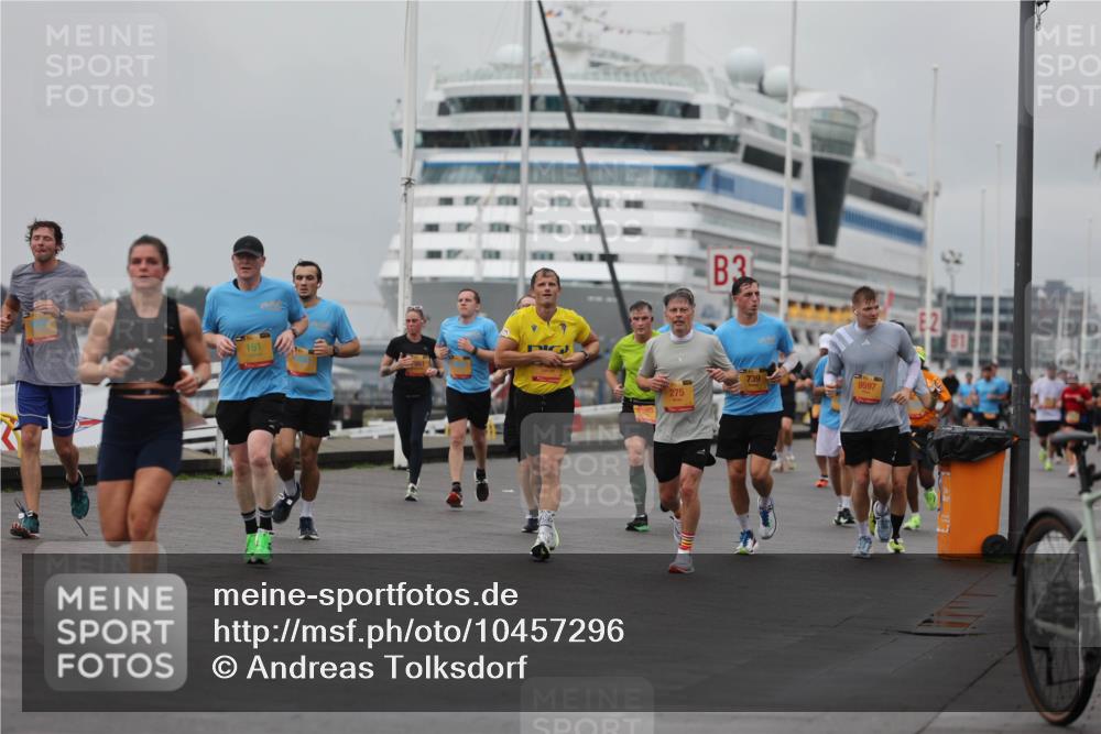 13.09.2026 - Kiel Lauf Andreas Tolksdorf http://msf.ph/oto/10457296 13.09.2026 11:58:19 Kiellinie 3, 1 meine-sportfotos.de