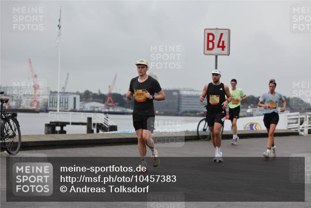 13.09.2026 - Kiel Lauf Andreas Tolksdorf http://msf.ph/oto/10457383 13.09.2026 11:58:35 Kiellinie 4289, 4 meine-sportfotos.de