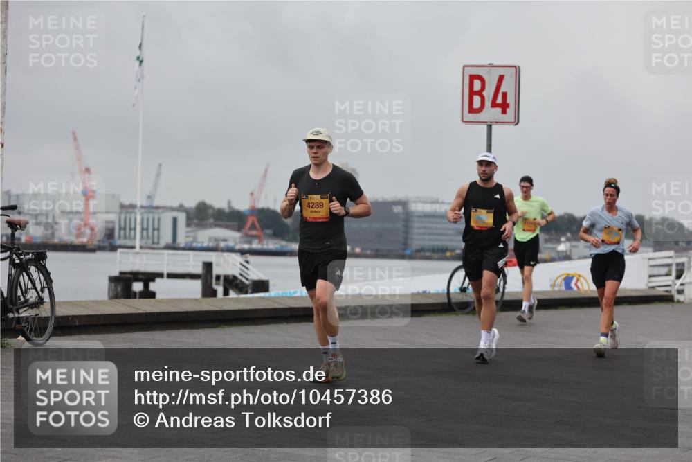 13.09.2026 - Kiel Lauf Andreas Tolksdorf http://msf.ph/oto/10457386 13.09.2026 11:58:35 Kiellinie 38, 4289, 4, 1114 meine-sportfotos.de