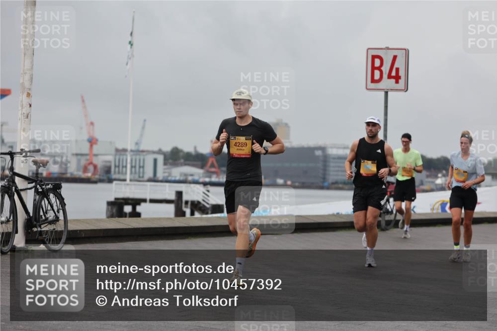 13.09.2026 - Kiel Lauf Andreas Tolksdorf http://msf.ph/oto/10457392 13.09.2026 11:58:36 Kiellinie 38, 4289, 4 meine-sportfotos.de