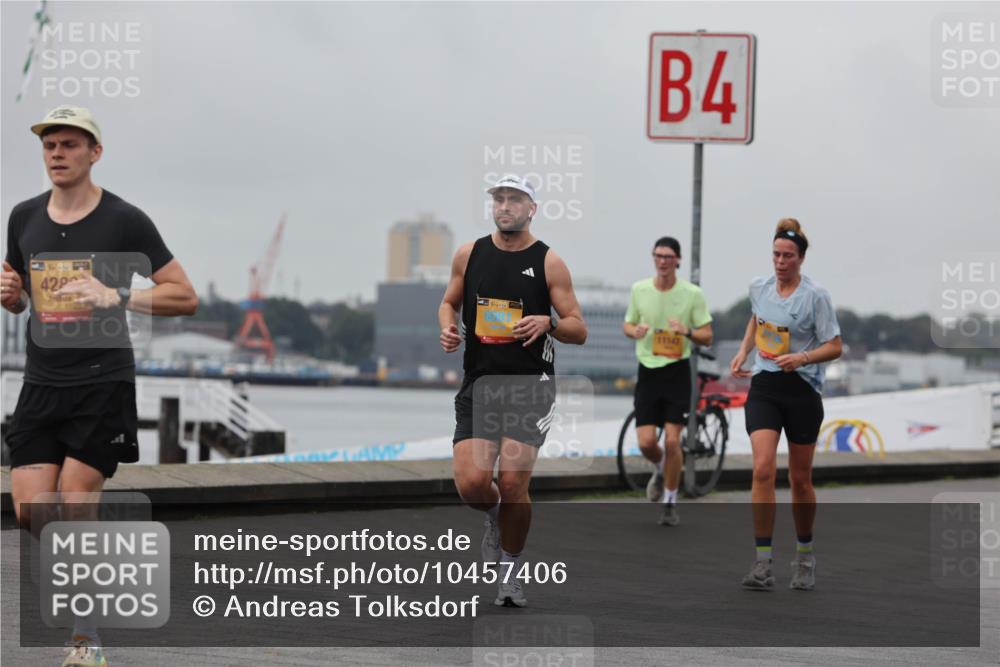 13.09.2026 - Kiel Lauf Andreas Tolksdorf http://msf.ph/oto/10457406 13.09.2026 11:58:36 Kiellinie 5, 39, 428, 4, 381, 4 meine-sportfotos.de
