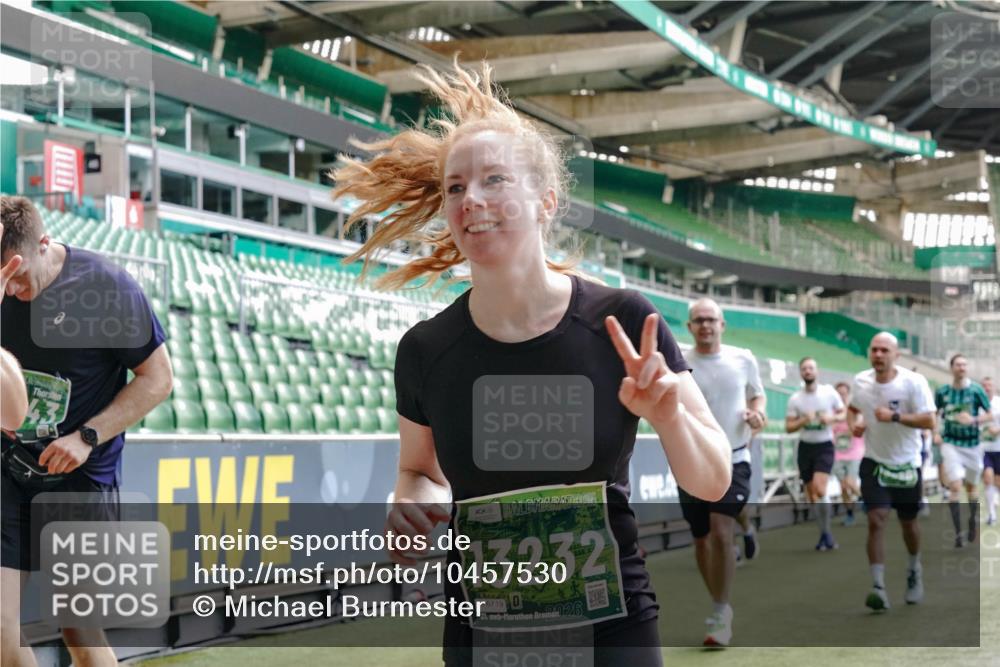 13.09.2026 - 21. swb-Marathon Bremen Michael Burmester http://msf.ph/oto/10457530 13.09.2026 13:11:34 Laufen im Stadion 265, 373, 581, 703, 843, 984, 1113, 1226, 1435, 1738, 1849, 1851, 1855, 1867, 1894, 1936, 1952, 1967, 2202, 2248, 2268, 2281, 2284, 2299, 2330, 2333, 2336, 2339, 2342, 2353, 2375, 2377, 2398, 2426, 2432, 2443, 2531, 2589, 2654, 2659, 2669, 2673, 2682, 2784, 2804, 2819, 2822, 2836, 2850, 2907, 2932, 2976, 3026, 3027, 3079, 3082, 3089, 3122, 3143, 3159, 3174, 3207, 3208, 3308, 3328, 3349, 3352, 3370, 3409, 3410, 3470, 3549, 551 meine-sportfotos.de