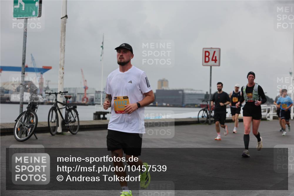 13.09.2026 - Kiel Lauf Andreas Tolksdorf http://msf.ph/oto/10457539 13.09.2026 11:58:46 Kiellinie 4 meine-sportfotos.de