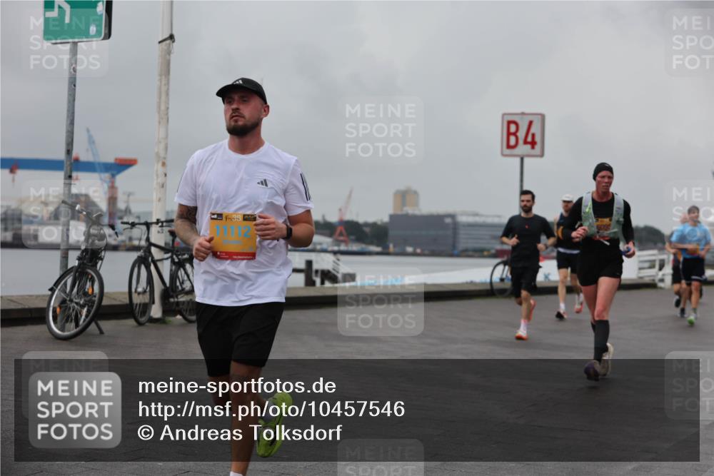 13.09.2026 - Kiel Lauf Andreas Tolksdorf http://msf.ph/oto/10457546 13.09.2026 11:58:46 Kiellinie 38, 11112, 4, 6095 meine-sportfotos.de