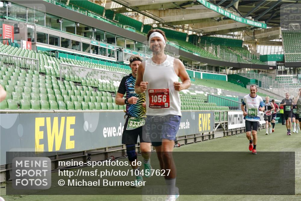 13.09.2026 - 21. swb-Marathon Bremen Michael Burmester http://msf.ph/oto/10457627 13.09.2026 12:53:59 Laufen im Stadion 102, 145, 161, 189, 201, 313, 376, 385, 461, 472, 481, 541, 560, 615, 616, 666, 675, 696, 740, 755, 816, 827, 982, 985, 987, 1053, 1056, 1076, 1207, 1252, 1297, 1419, 1433, 1445, 1468, 1528, 1542, 1551, 1631, 1646, 1658, 1664, 1704, 1707, 1814, 2007, 2043, 2055, 2203, 2280, 2350, 2362, 2390, 2401, 2422, 2454, 2499, 2623, 2701, 2733, 2801, 2820, 2824, 2858, 2870, 2882, 2913, 2962, 2971, 2997, 3012, 3054, 3149, 3206, 3236, 3241, 3356, 3357, 3362, 3413, 4605 meine-sportfotos.de