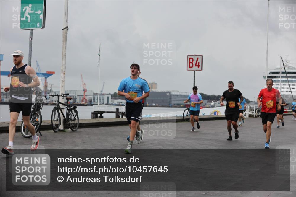 13.09.2026 - Kiel Lauf Andreas Tolksdorf http://msf.ph/oto/10457645 13.09.2026 11:58:51 Kiellinie 10910, 4, 5708 meine-sportfotos.de