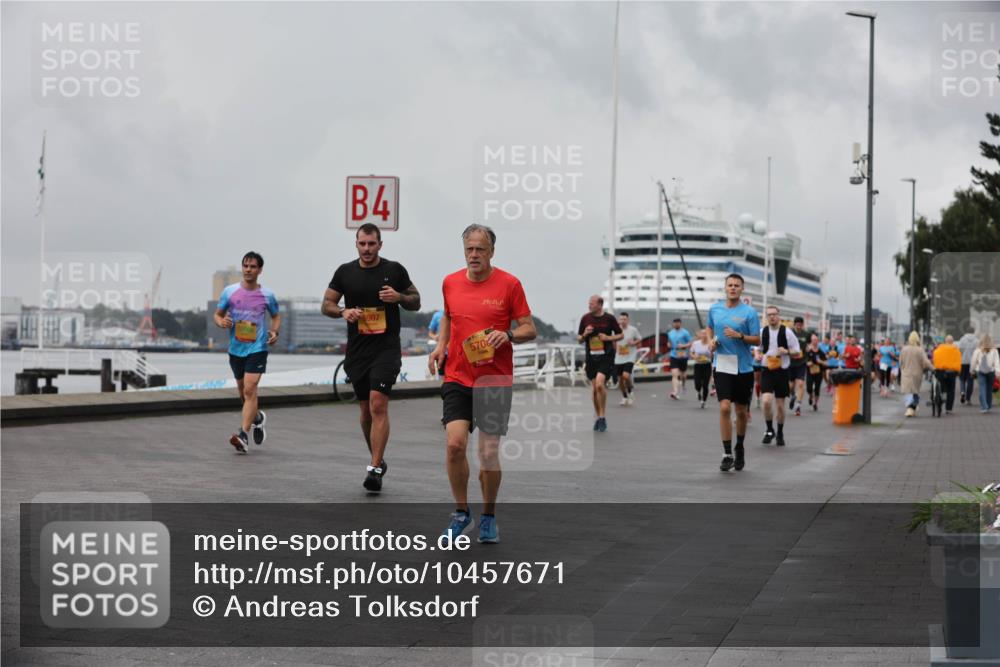 13.09.2026 - Kiel Lauf Andreas Tolksdorf http://msf.ph/oto/10457671 13.09.2026 11:58:53 Kiellinie 4, 6907, 5708 meine-sportfotos.de