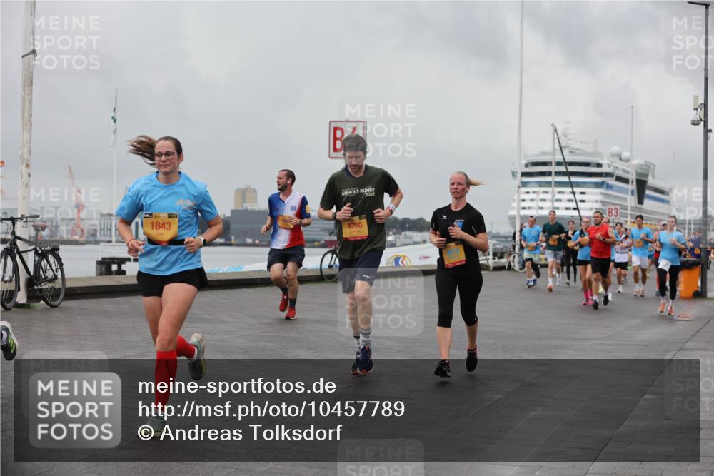 13.09.2026 - Kiel Lauf Andreas Tolksdorf http://msf.ph/oto/10457789 13.09.2026 11:59:04 Kiellinie 1843, 2020, 4780, 3 meine-sportfotos.de