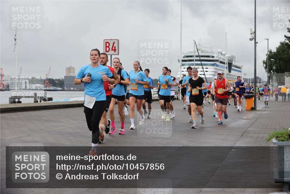 13.09.2026 - Kiel Lauf Andreas Tolksdorf http://msf.ph/oto/10457856 13.09.2026 11:59:10 Kiellinie 4 meine-sportfotos.de
