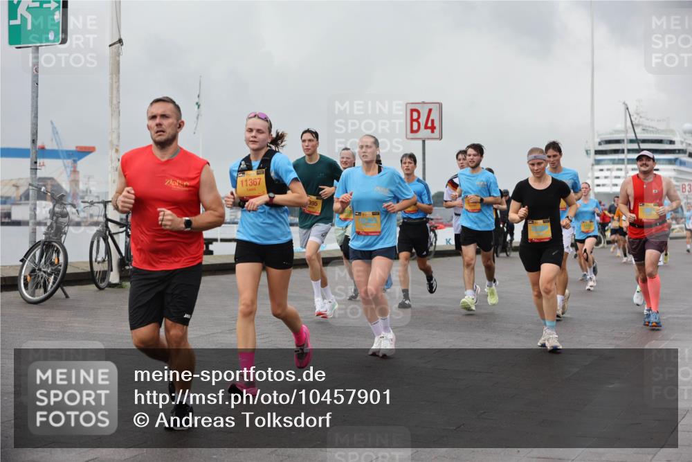 13.09.2026 - Kiel Lauf Andreas Tolksdorf http://msf.ph/oto/10457901 13.09.2026 11:59:11 Kiellinie 11367, 395, 4, 3 meine-sportfotos.de