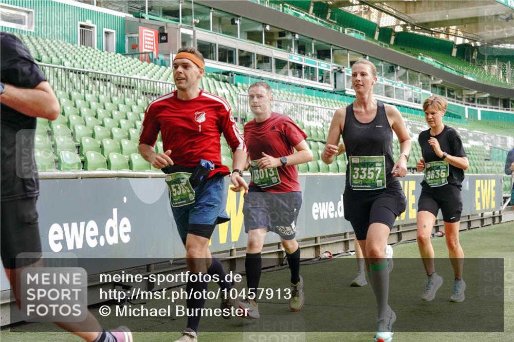 13.09.2026 - 21. swb-Marathon Bremen Michael Burmester http://msf.ph/oto/10457913 13.09.2026 12:54:06 Laufen im Stadion 102, 145, 161, 189, 201, 313, 376, 385, 461, 472, 481, 541, 560, 615, 616, 666, 675, 696, 740, 755, 816, 827, 982, 985, 987, 1053, 1056, 1076, 1207, 1297, 1419, 1433, 1445, 1468, 1528, 1542, 1551, 1631, 1658, 1664, 1704, 1707, 1814, 2055, 2280, 2350, 2362, 2390, 2401, 2422, 2454, 2474, 2499, 2623, 2701, 2733, 2801, 2820, 2824, 2858, 2870, 2882, 2913, 2922, 2962, 2971, 2997, 3012, 3054, 3134, 3206, 3236, 3241, 3356, 3357, 3362, 3413, 4605 meine-sportfotos.de