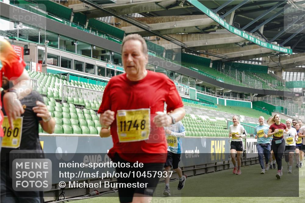 13.09.2026 - 21. swb-Marathon Bremen Michael Burmester http://msf.ph/oto/10457937 13.09.2026 10:33:40 Laufen im Stadion 10018, 10067, 10078, 10166, 10177, 10184, 10203, 10211, 10226, 10236, 10240, 10243, 10249, 10254, 10256, 10297, 10300, 10322, 10355, 10356, 10365, 10372, 10374, 10379, 10383, 10394, 10408, 10410, 10415, 10423, 10428, 10460, 10486, 10494, 10530, 10550, 10565, 10578, 10604, 10668, 10670, 10673, 10675, 10687, 10690, 10691, 10699, 10700, 10707, 10721, 10728, 10745, 10749, 10750, 10771, 10772, 10787, 10788, 10794, 10809, 10828, 10857, 10914, 11126 meine-sportfotos.de