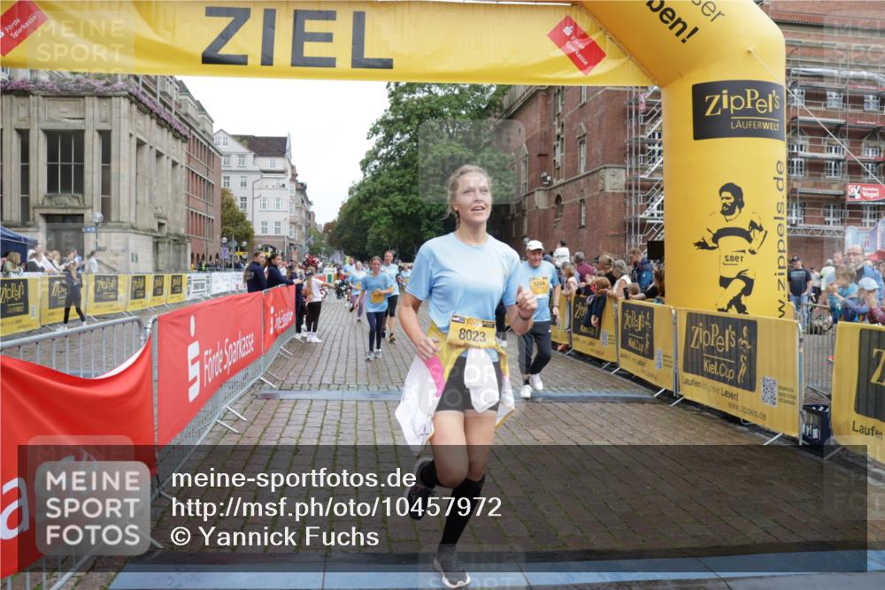 13.09.2026 - Kiel Lauf Yannick Fuchs http://msf.ph/oto/10457972 13.09.2026 09:50:23 Ziel 1366, 2811, 2816, 3698, 4229, 5184, 5254, 5535, 5596, 8023, 8042, 9109, 9549, 9793, 639, 951, 1033, 1796, 3042, 3571, 3602, 3914, 4856, 5619, 5791, 6359, 6658, 6706, 6707, 7142, 7606, 7864, 7884, 7937, 8042, 8584, 8585, 8589, 8790, 8890, 9122, 9683, 9780, 10074, 10105, 10108, 10178, 10487, 10491, 10548, 10565, 10653, 11565, 11814, 12047, 12462, 12749, 797, 1545, 3289, 3561, 3838, 4145, 5851, 6455, 7134, 7694, 8407, 8672, 9990, 10155, 10333, 2066, 3571, 4125, 6359, 6658 meine-sportfotos.de