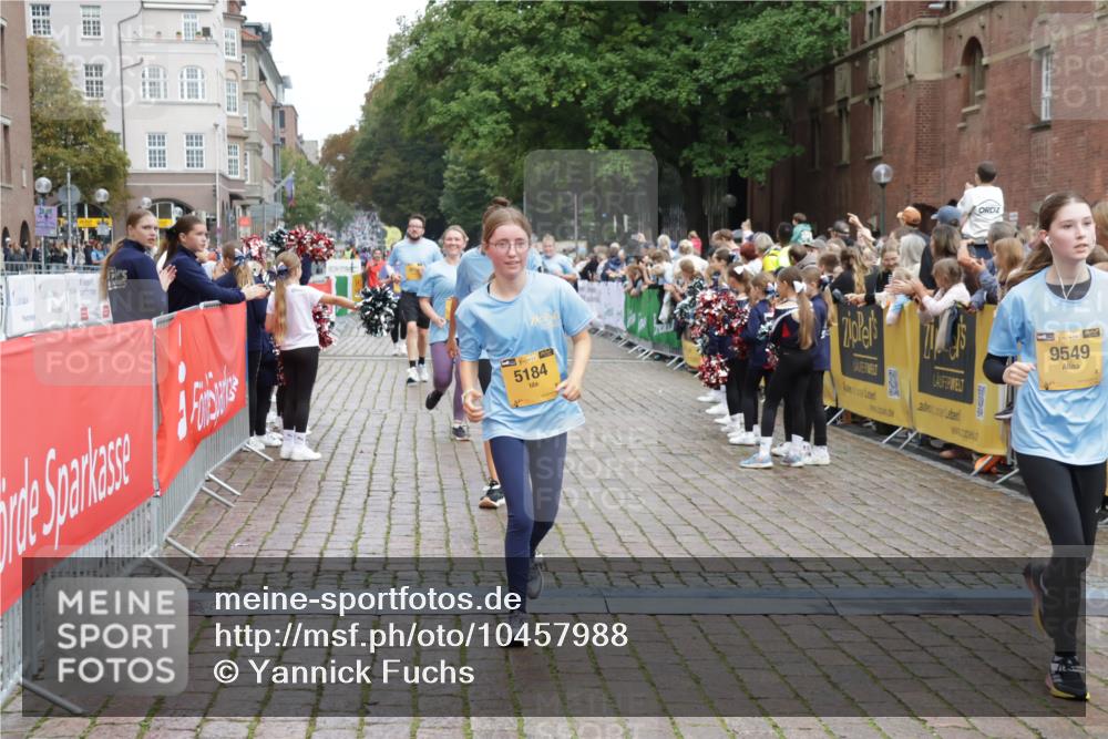 13.09.2026 - Kiel Lauf Yannick Fuchs http://msf.ph/oto/10457988 13.09.2026 09:50:25 Ziel 2811, 2816, 3561, 3698, 4229, 5184, 5254, 5535, 5596, 8023, 9109, 9549, 9793, 10302, 639, 951, 1033, 1366, 1796, 3042, 3602, 3914, 4856, 5535, 5619, 5791, 6359, 6706, 6707, 7142, 7864, 7937, 8042, 8584, 8585, 8589, 8790, 8890, 9122, 9683, 9780, 9793, 10074, 10105, 10108, 10178, 10487, 10491, 10548, 10653, 11565, 11814, 12047, 12462, 797, 1545, 3289, 3838, 4145, 4389, 5851, 6455, 7134, 7694, 8407, 8672, 9990, 10155, 10333, 2066, 3571, 4125, 6359, 6658 meine-sportfotos.de